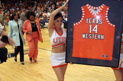 光荣之路剧照的剧照