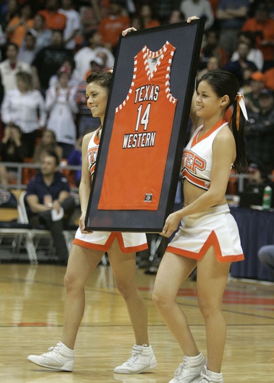 光荣之路剧照的剧照