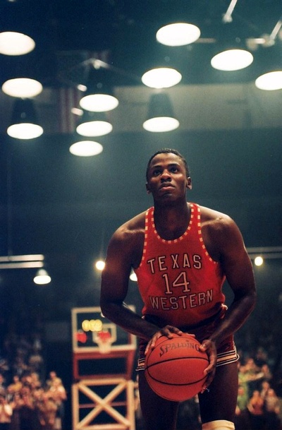 光荣之路剧照的剧照