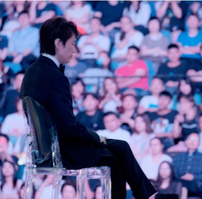 黄子华栋笃笑之金盘剧照的剧照