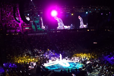 黄子华栋笃笑之金盘剧照的剧照