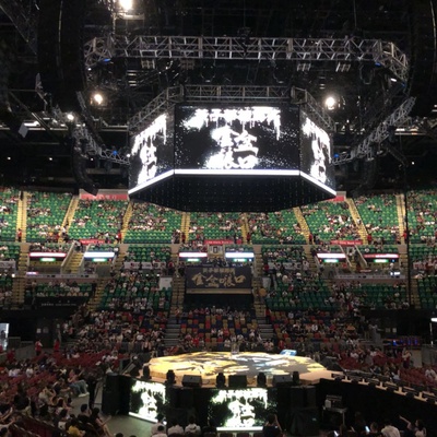 黄子华栋笃笑之金盘剧照的剧照