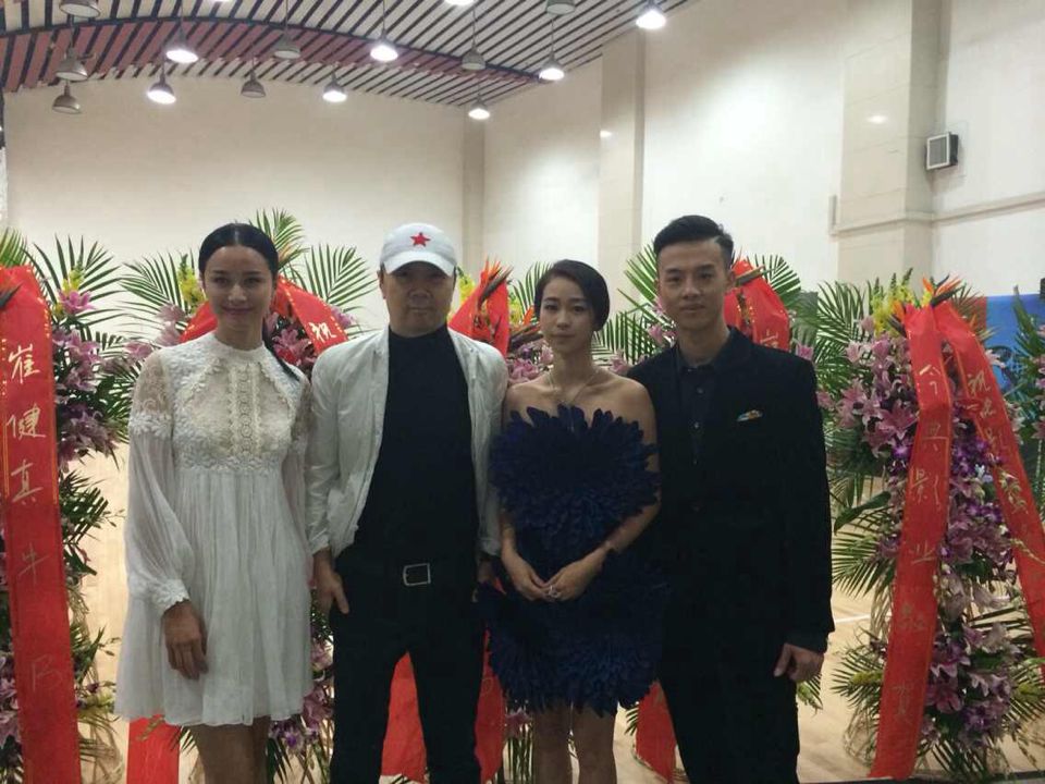 蓝色骨头剧照的剧照