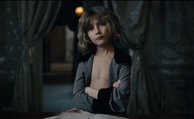 战前童年剧照的剧照