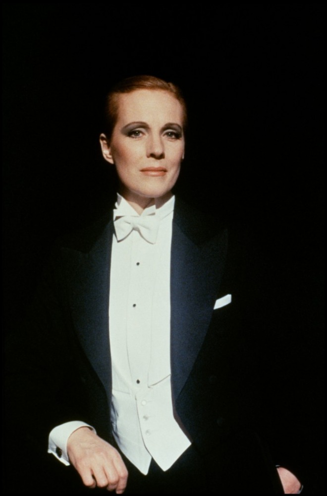 雌雄莫辨剧照的剧照