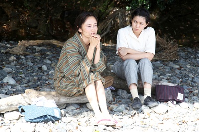 日本的天空下剧照的剧照