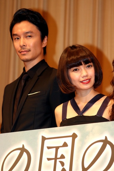 日本的天空下剧照的剧照