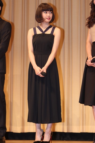 日本的天空下剧照的剧照