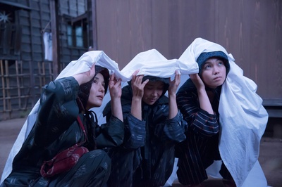 日本的天空下剧照的剧照