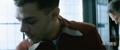 大象之歌剧照的剧照