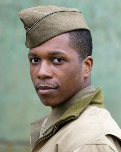 红色机尾剧照的剧照