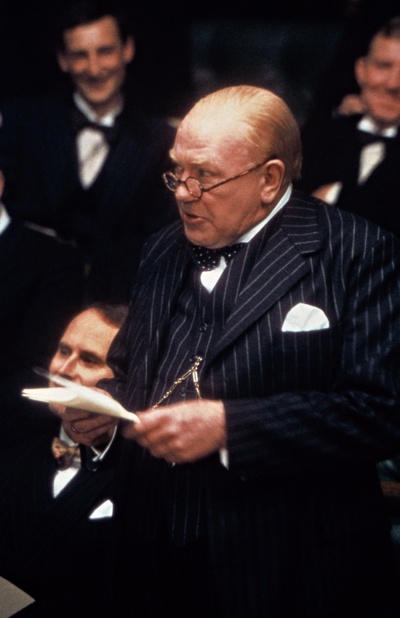 暴风前夕剧照的剧照