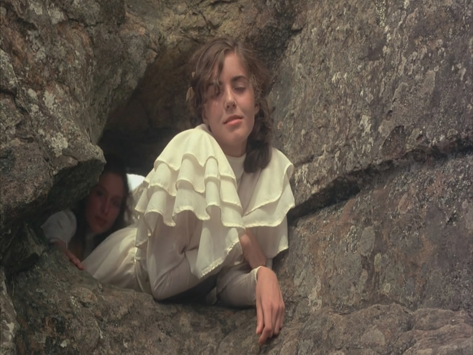 悬崖上的野餐剧照的剧照