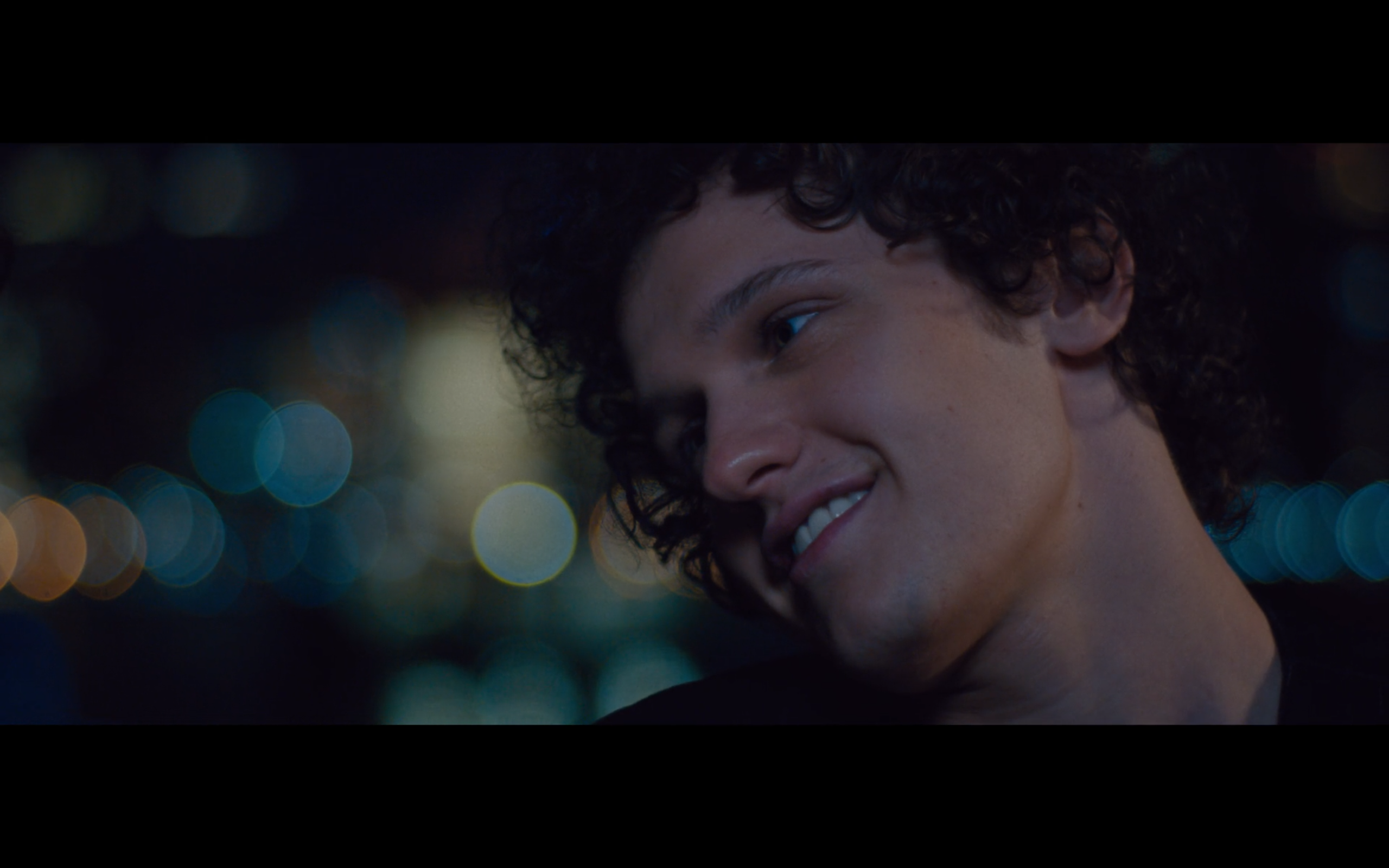 见爱不怪剧照的剧照