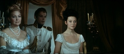 战争与和平2：娜塔莎·罗斯托娃剧照的剧照