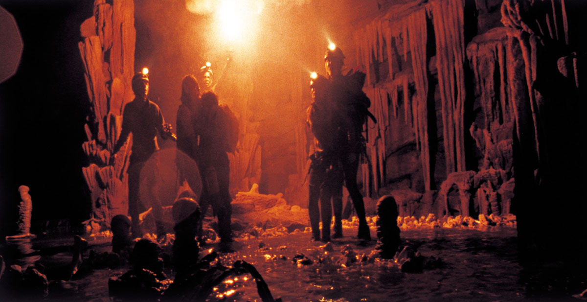 黑暗侵袭剧照的剧照