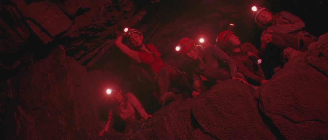 黑暗侵袭剧照的剧照