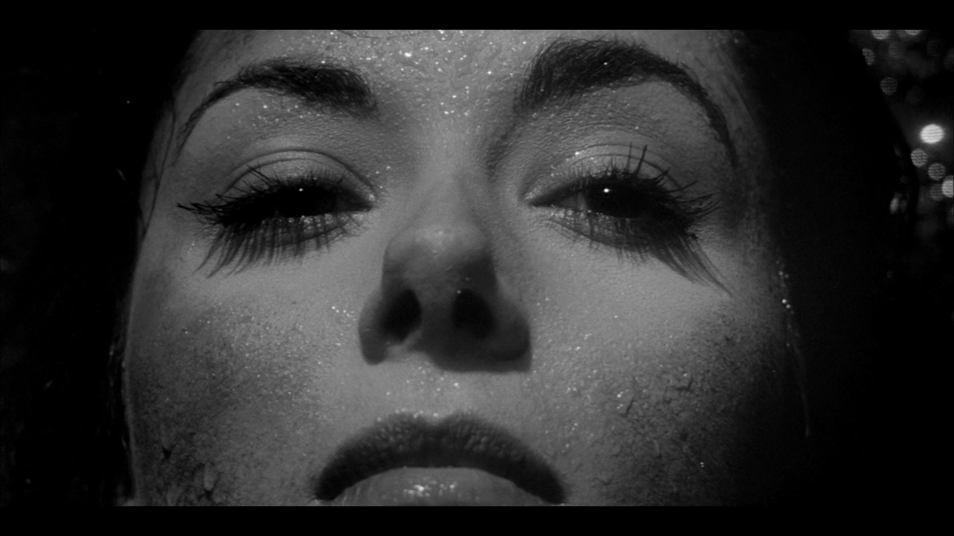 天外魔花剧照的剧照