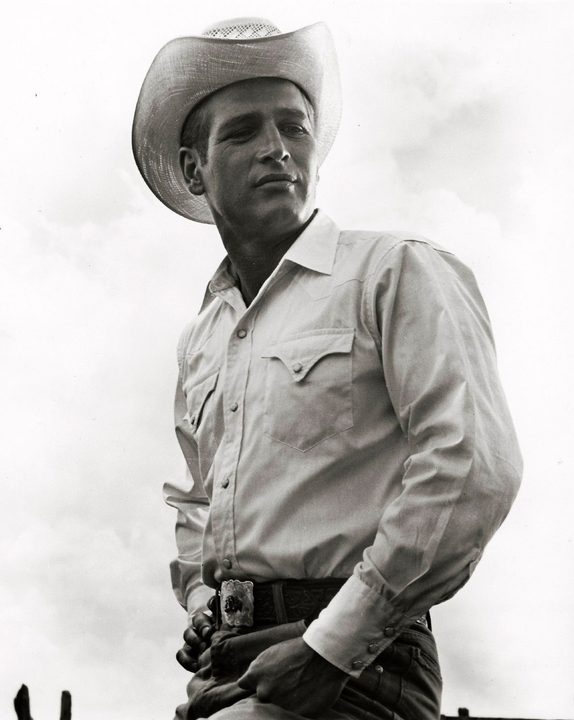 原野铁汉剧照的剧照