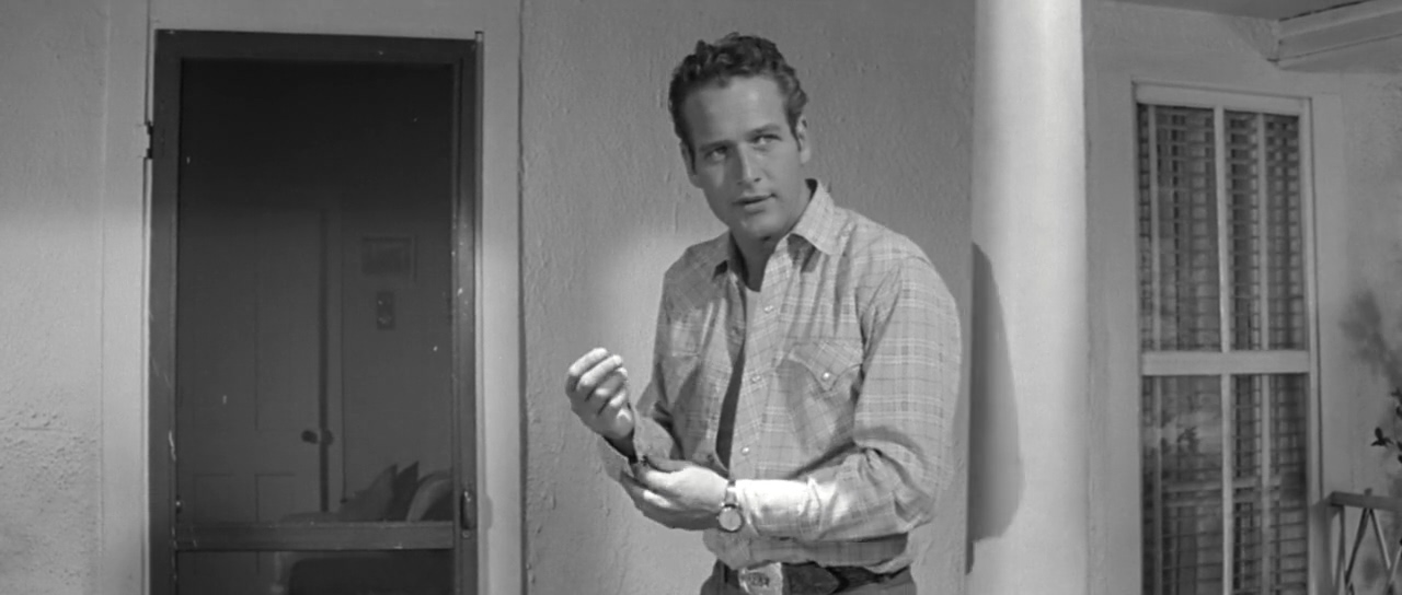 原野铁汉剧照的剧照