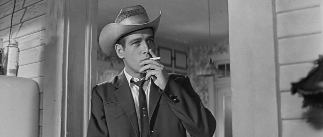 原野铁汉剧照的剧照