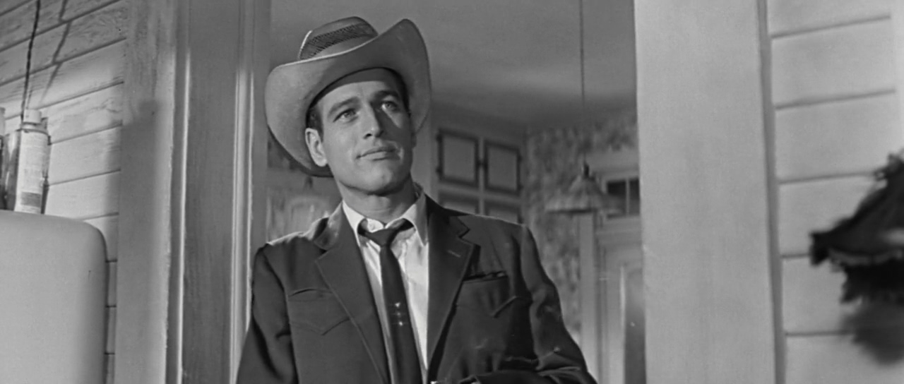 原野铁汉剧照的剧照