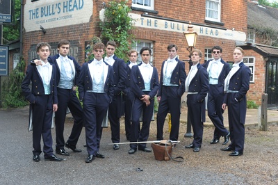 喧嚣贵族剧照的剧照