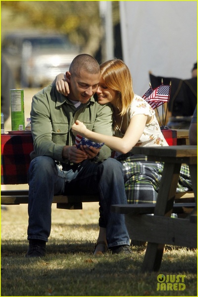 友军倒下剧照的剧照