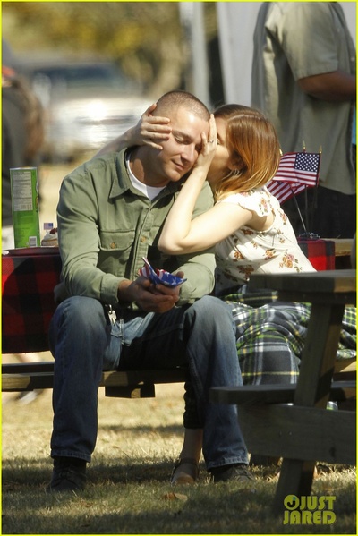 友军倒下剧照的剧照