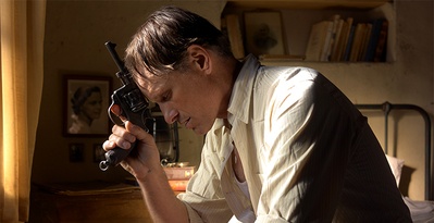 远离人迹剧照的剧照