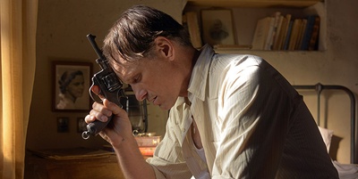 远离人迹剧照的剧照