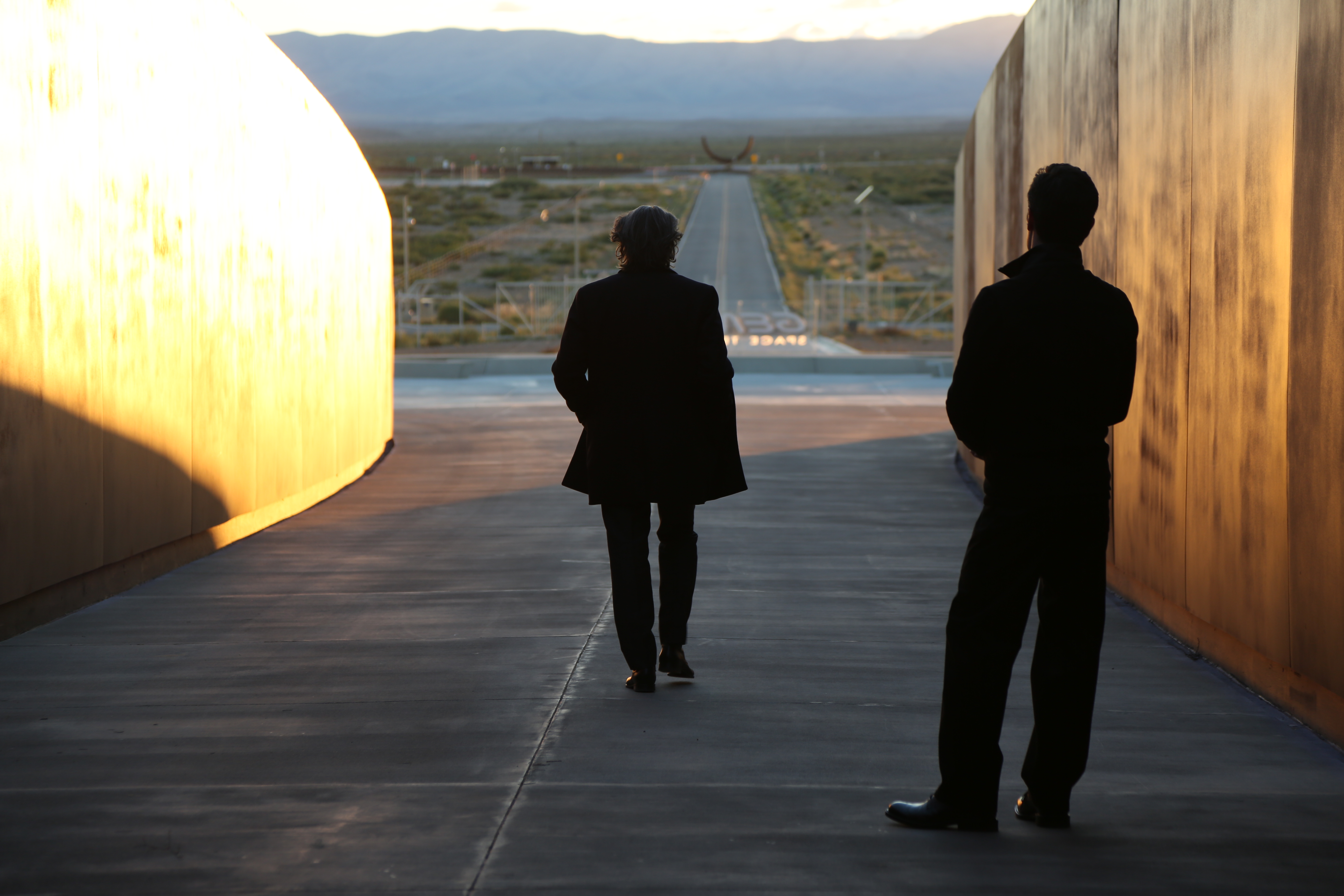 世界之外剧照的剧照