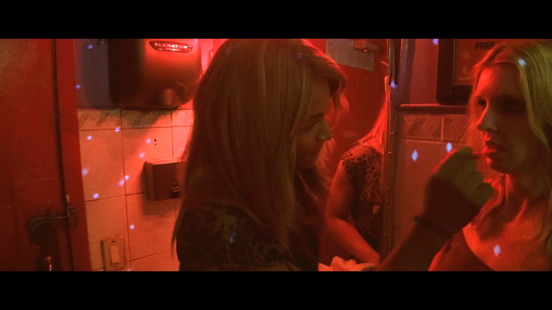 橘色剧照的剧照