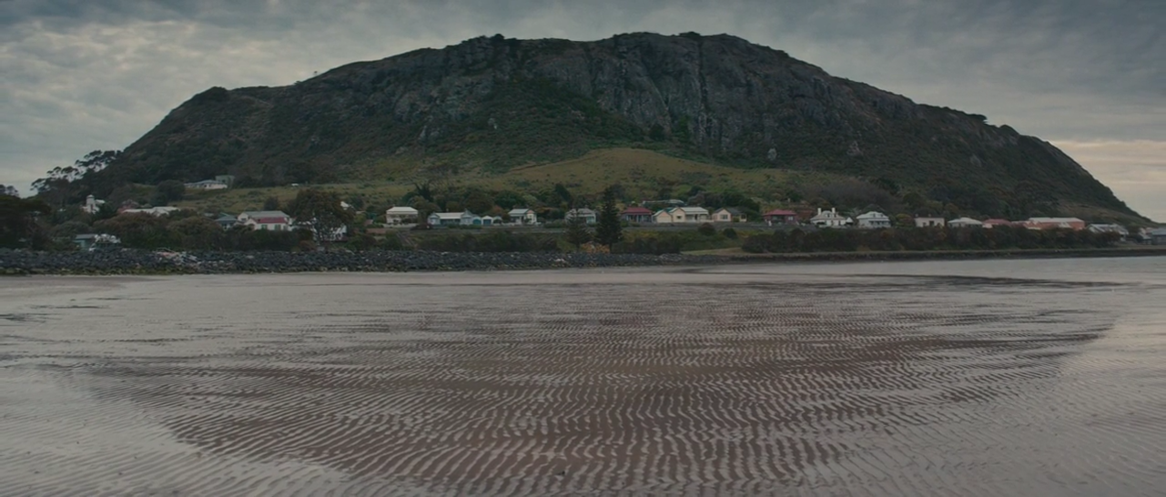 大洋之间的灯光剧照的剧照