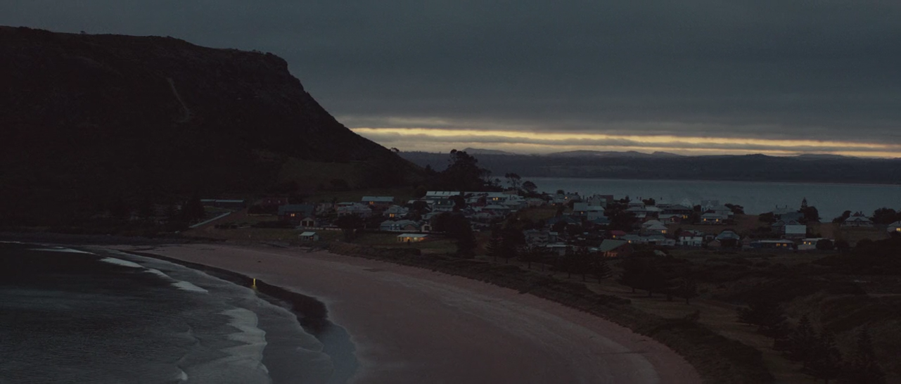 大洋之间的灯光剧照的剧照