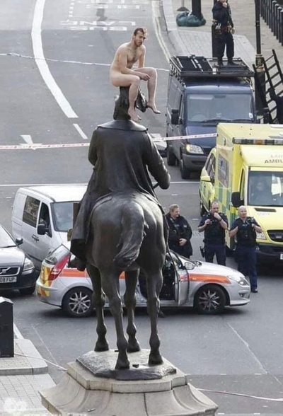 终结者剧照的剧照