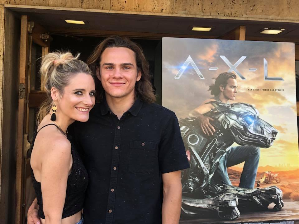 机器猛犬剧照的剧照