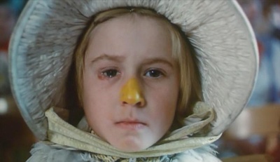 鸟，孤儿和愚人剧照的剧照