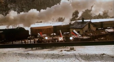 鸟，孤儿和愚人剧照的剧照