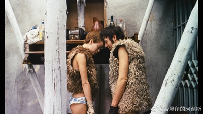 鸟，孤儿和愚人剧照的剧照