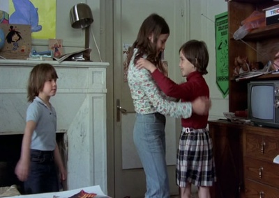 饲养乌鸦剧照的剧照