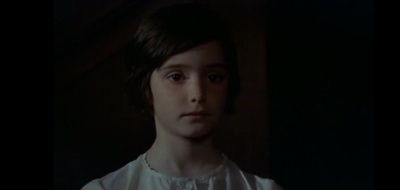 饲养乌鸦剧照的剧照