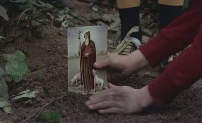 饲养乌鸦剧照的剧照