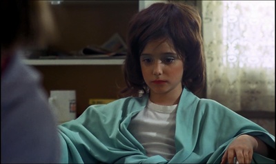 饲养乌鸦剧照的剧照