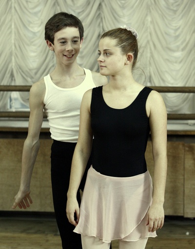 跳芭蕾舞的男孩剧照的剧照