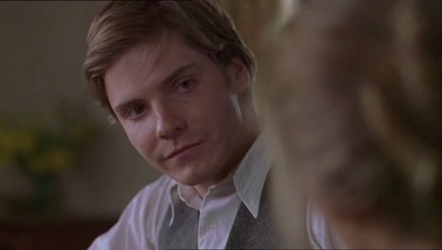 等爱的女孩剧照的剧照