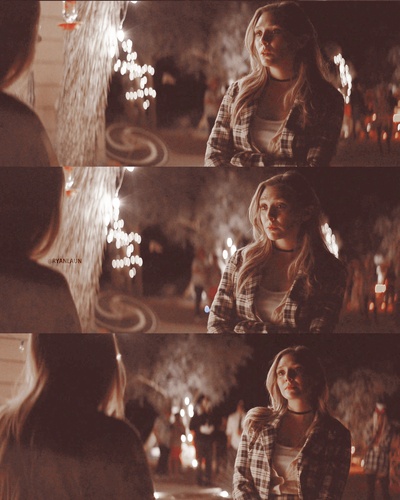 英格丽向西行剧照的剧照