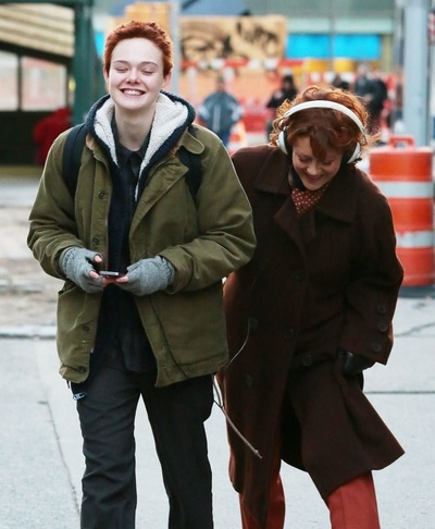 关于雷剧照的剧照