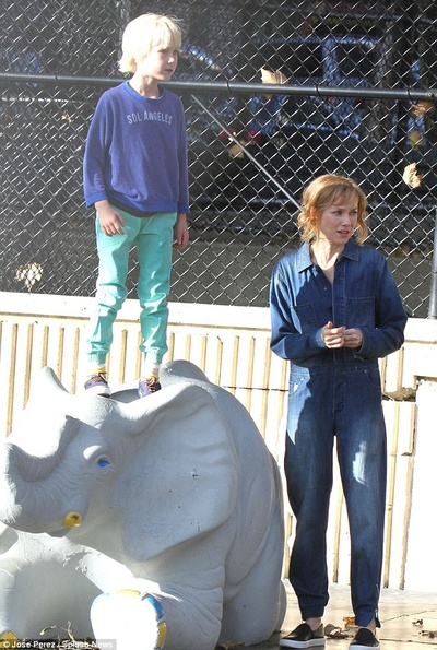 关于雷剧照的剧照