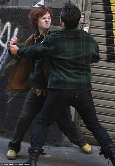 关于雷剧照的剧照